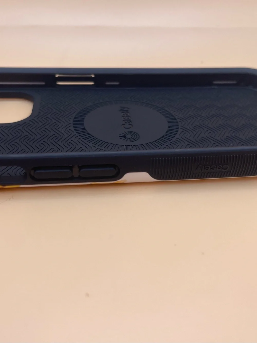 Casely Golden Garden Sunflower Bold MagSafe Case iPhone 14 Open Box
